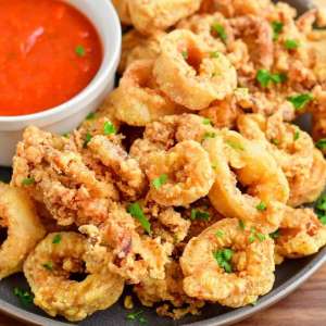 Fried Calamari w/Lemon Aioli*