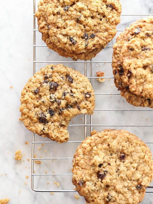 Orange Oatmeal Currant Cookies