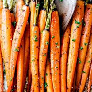 Honey Garlic Roasted Carrots