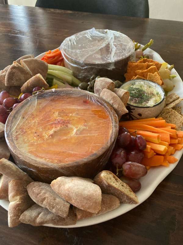 Hummus & Mezze Platter